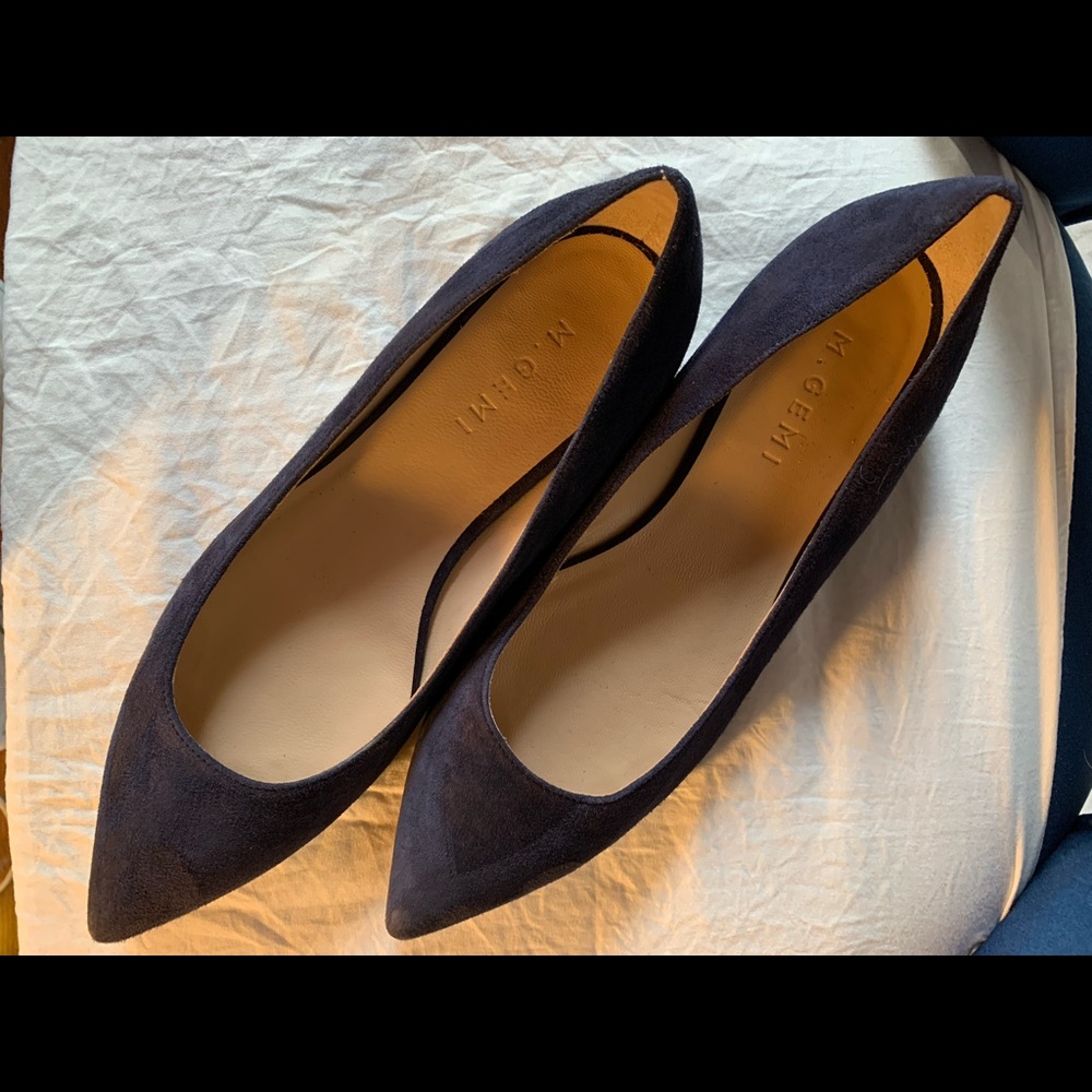M.GEMÍ Fortuna suede Navy blue flats